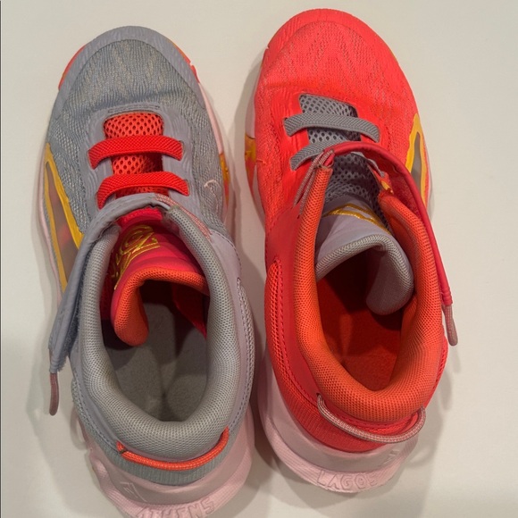Nike Kids neon coral and Gray basketball - Picture 5 of 6